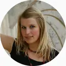 Adéla Chmelová, blogger