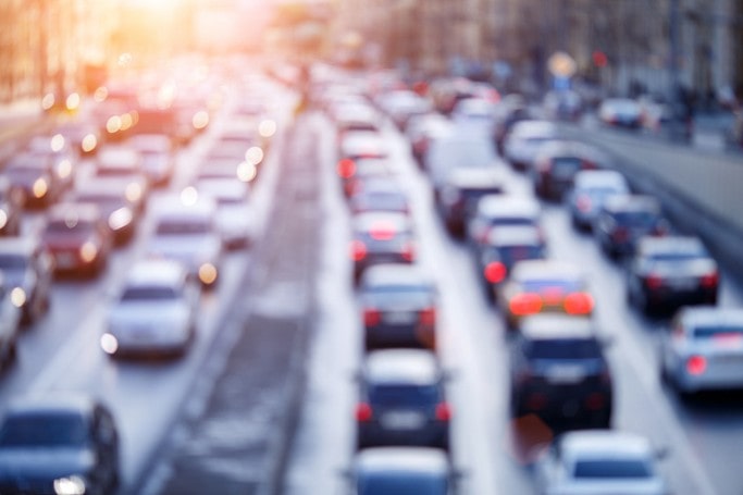 Kolony aut jedoucích na dovolenou