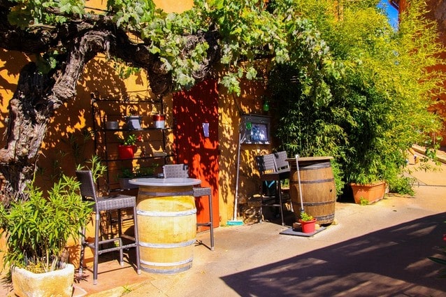 vinotéka v Provence